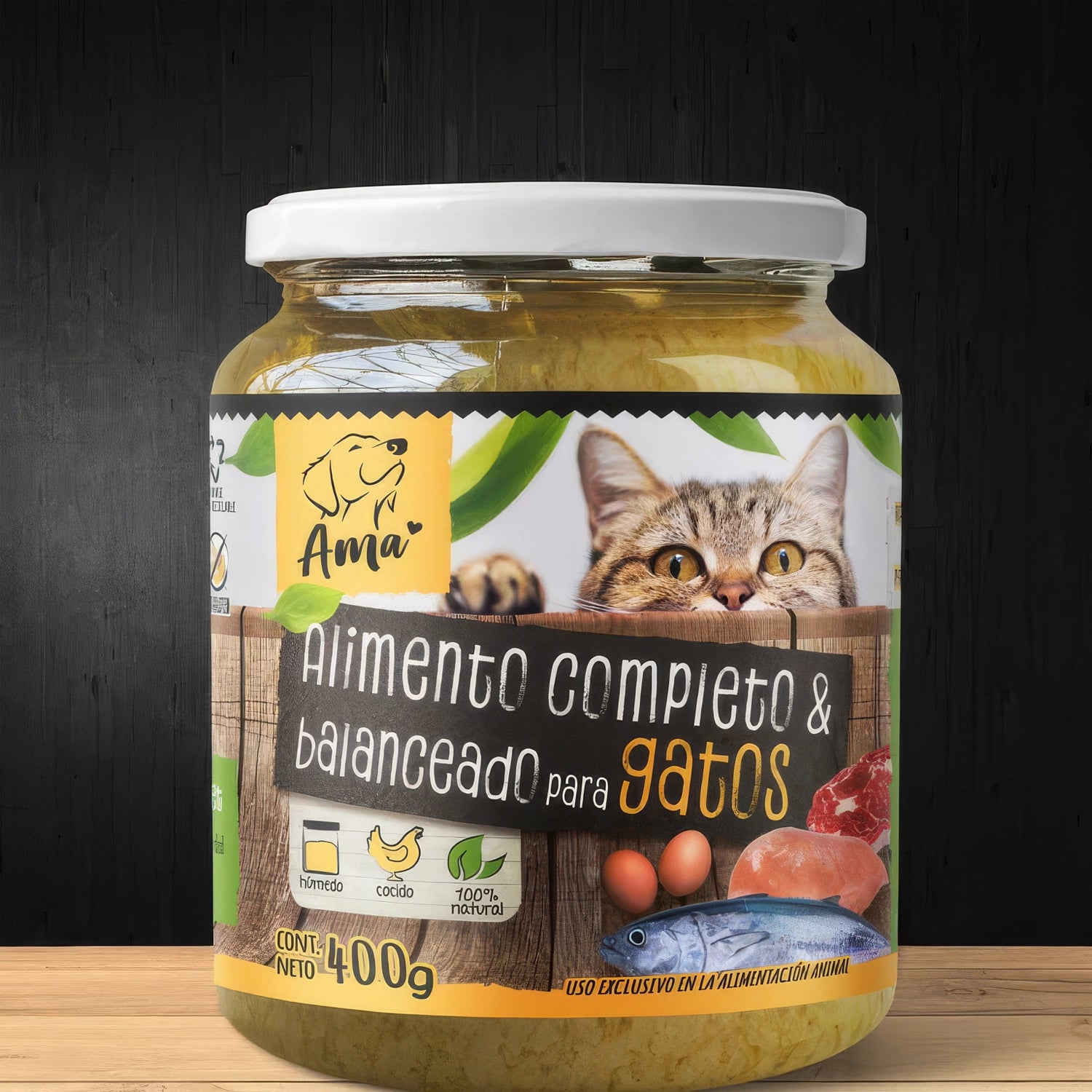 Ama Alimento Húmedo para Gatos en frasco de vidrio de 400 g, receta completa y balanceada con ingredientes naturales.