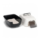Baño Sanitario Home Prima Ferplast con diseño cerrado, puerta abatible y asa superior, disponible en colores azul y negro para gatos.