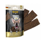 Belcando Snacks Stripes Caballo para perros, snack premium sin granos con tiras de carne y perro en portada.