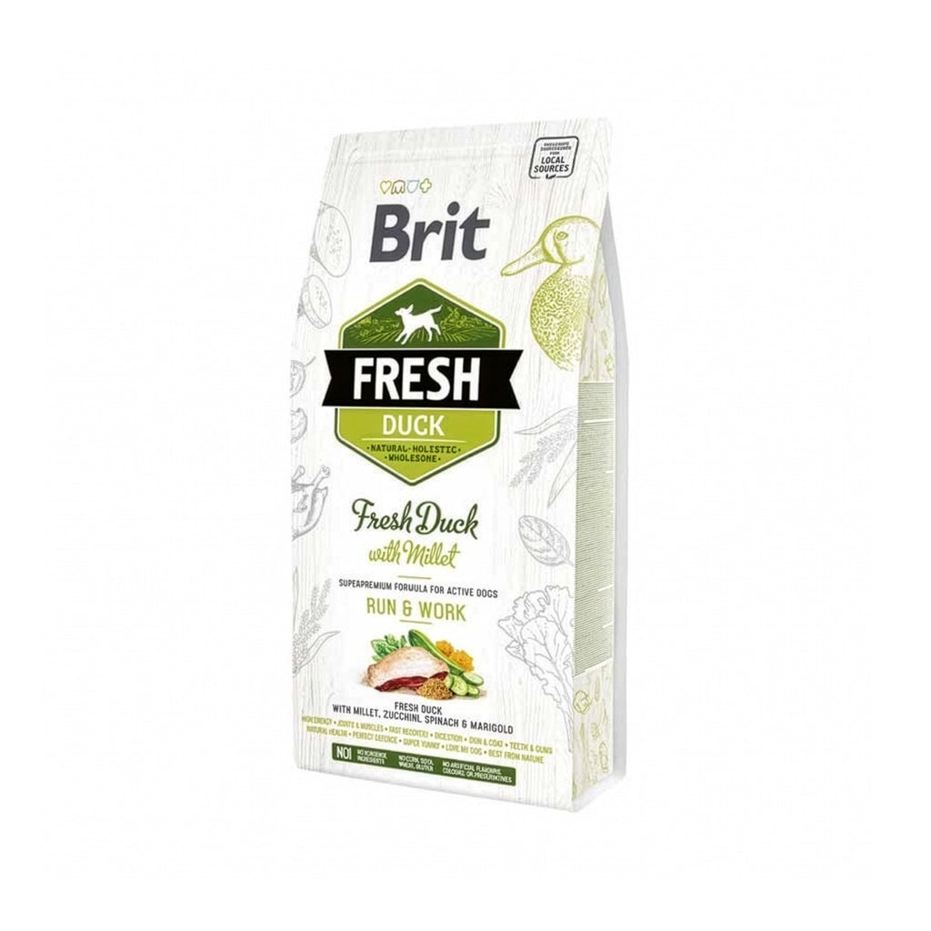 Brit Fresh Pato y Mijo para Perros Activos, alimento seco premium con pato fresco, mijo y vegetales en bolsa para perros activos.