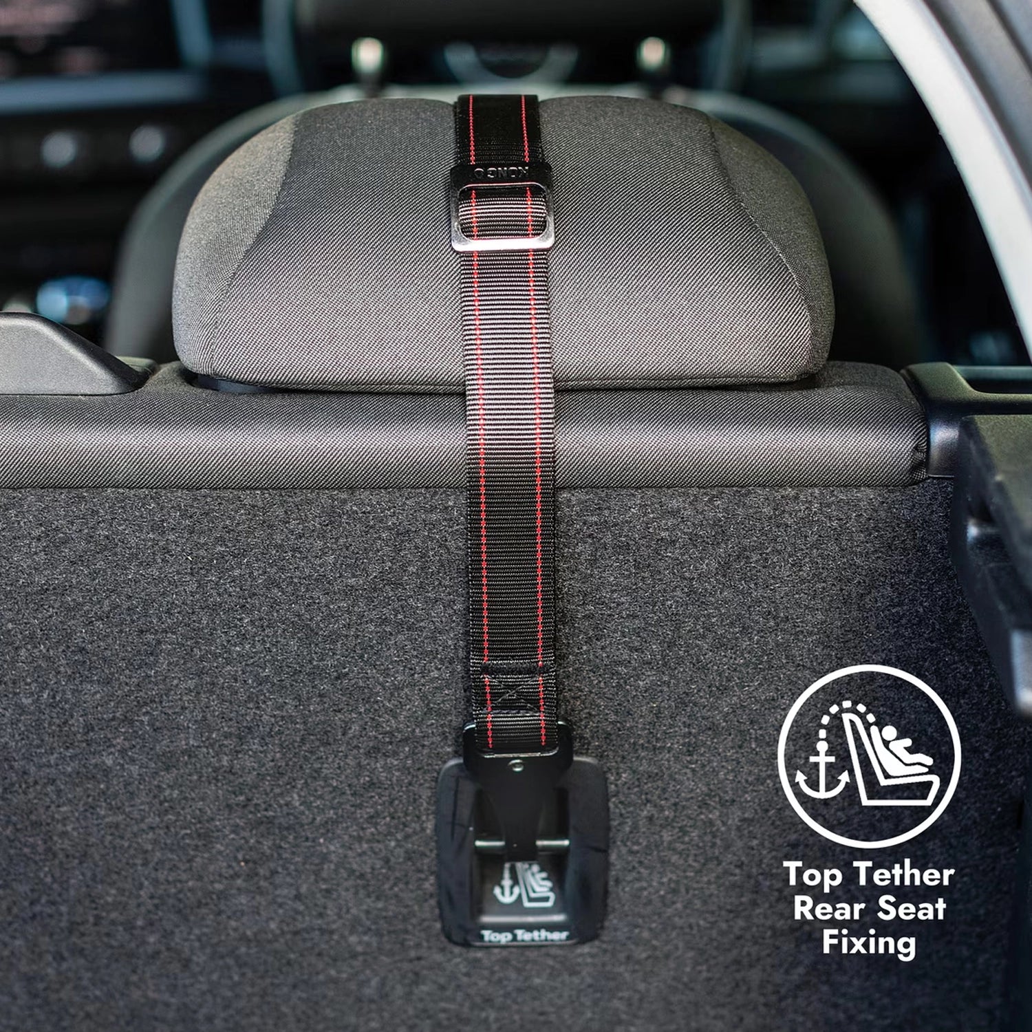KONG Asiento para Auto con Correa de Seguridad Ultimate acolchado en color gris, con correa integrada para viajar con perros de forma segura.