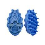 Cepillo Kong Zoom Groom para Perros color azul, herramienta de goma flexible con púas suaves para masaje y eliminación de pelo.