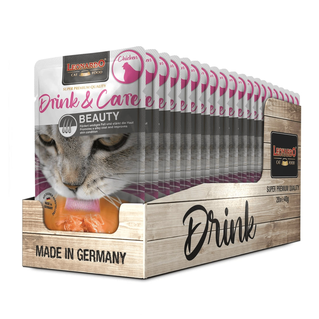 Leonardo Pouch Drink & Care Beauty para gatos, suplemento líquido con pollo que favorece el cuidado de piel y pelaje.