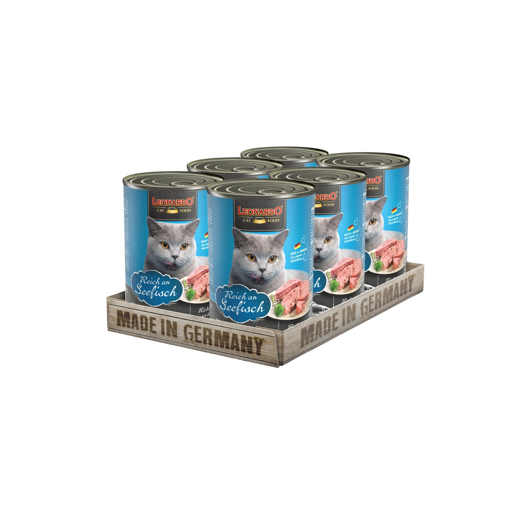 Leonardo Lata de Pescado alimento húmedo para gatos pack de 6 latas, envase azul con gato gris y receta rica en pescado de mar.