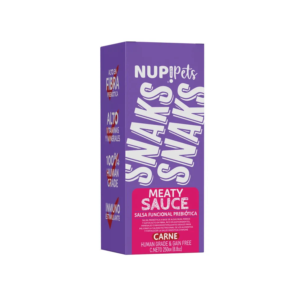 Nup! Pets Snacks Meaty Sauce Carne caja color morado con texto grande, salsa para mascotas con ingredientes funcionales