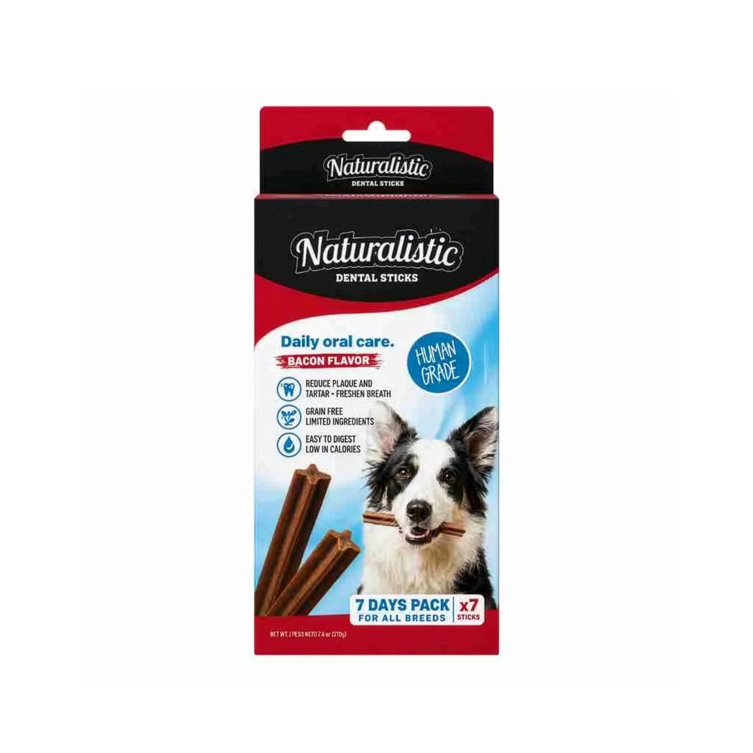 Naturalistic Dental Stick Tocino para perros, caja roja y negra con sticks dentales marrones y perro sosteniendo uno.