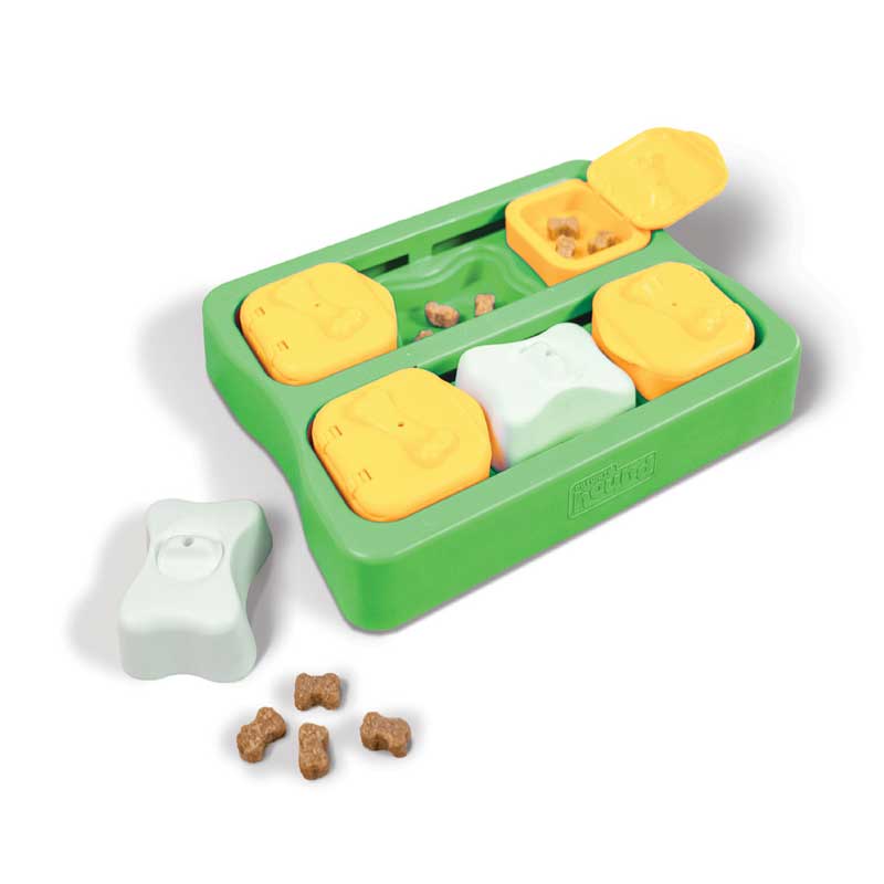 Nina Ottosson "Dog Brick" Small Verde