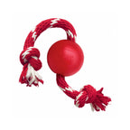 Pelota con Cuerda Kong de goma roja con cuerda trenzada roja y blanca, diseñada para juegos de lanzar, buscar y tirar con perros.