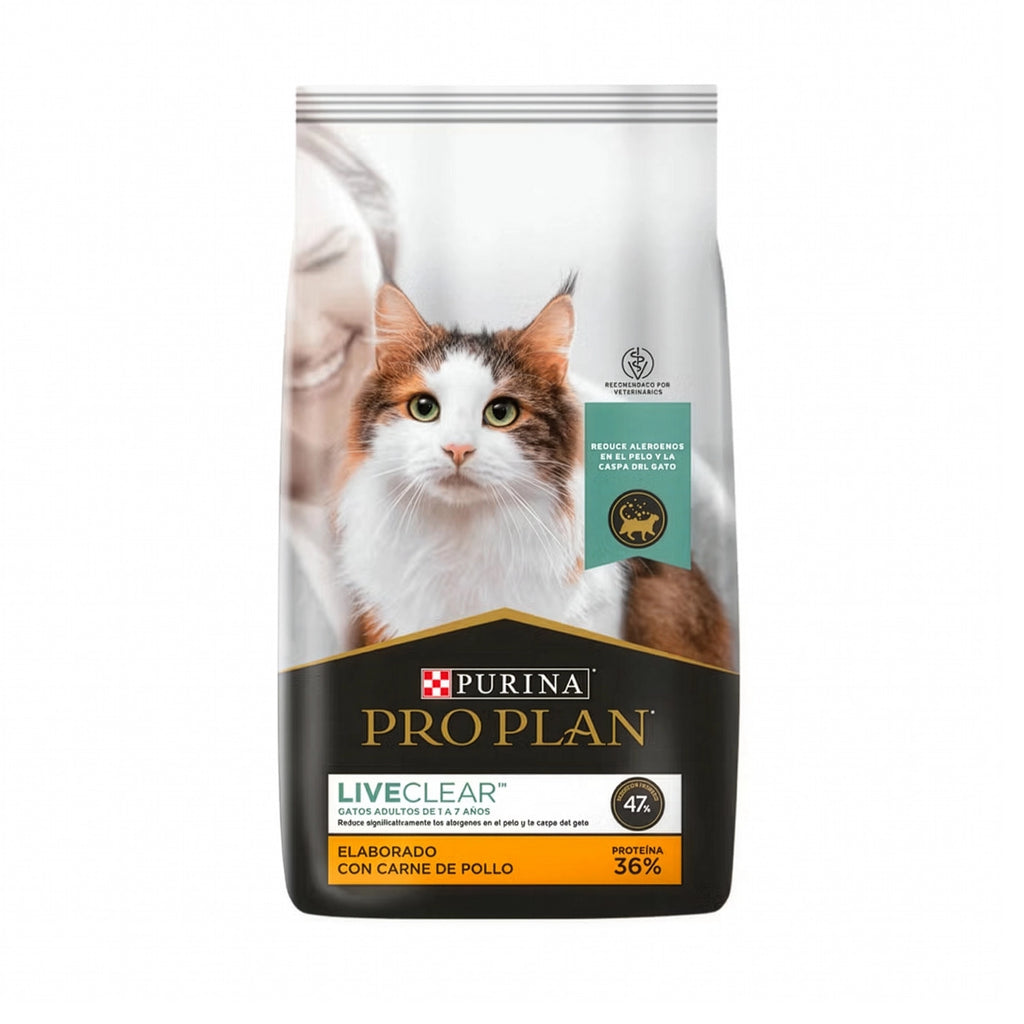 Pro Plan Gato Adulto Live Clear en bolsa con imagen de gato adulto, fórmula con pollo que ayuda a reducir alérgenos.