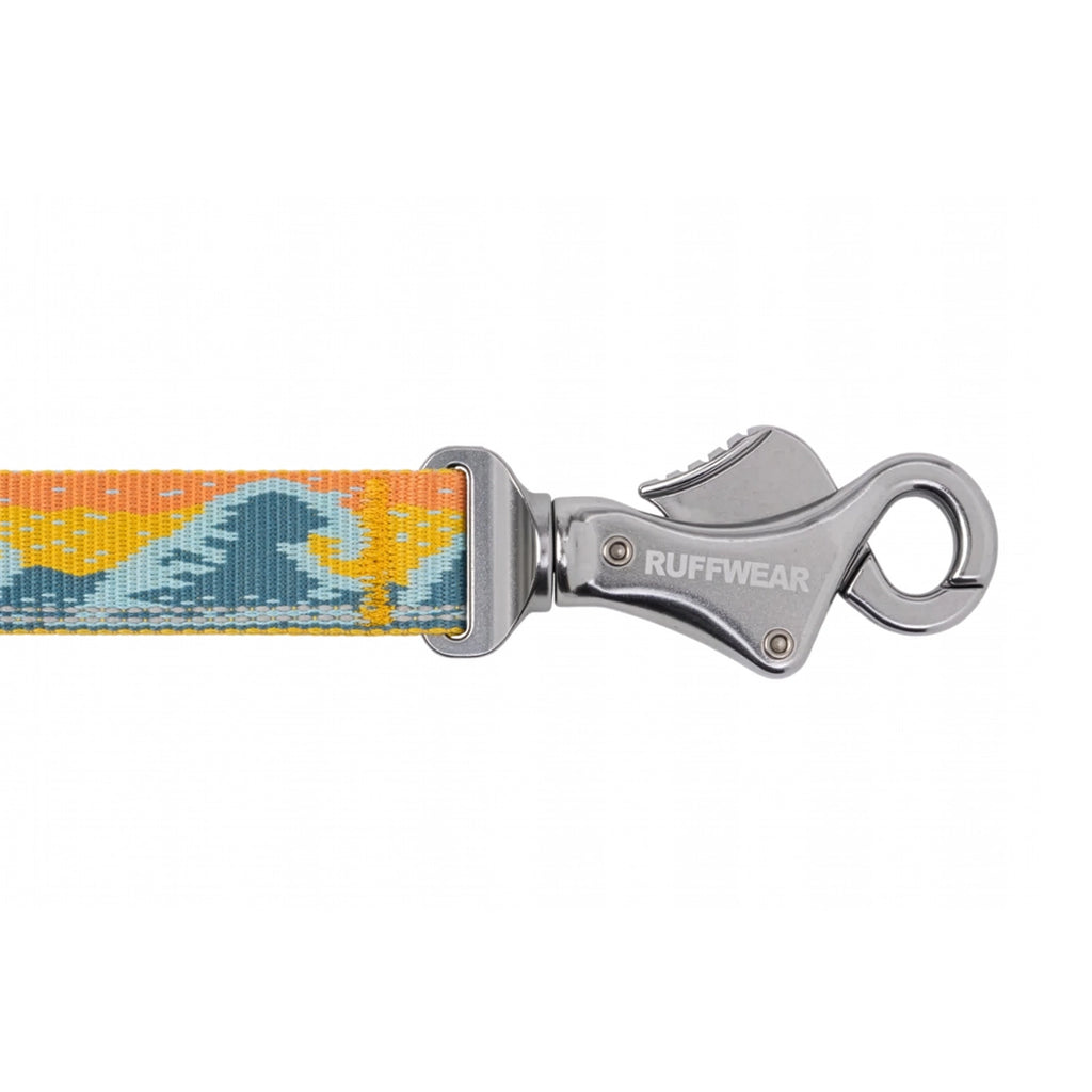 Correa Manos Libres "Crag Reflective" Ruffwear con diseño, asa acolchada ajustable y mosquetón metálico.