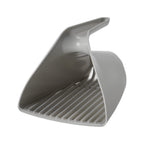 Pala Scoop & Sift Moderna color gris con diseño profundo y rejilla filtrante, ideal para retirar residuos del arenero.