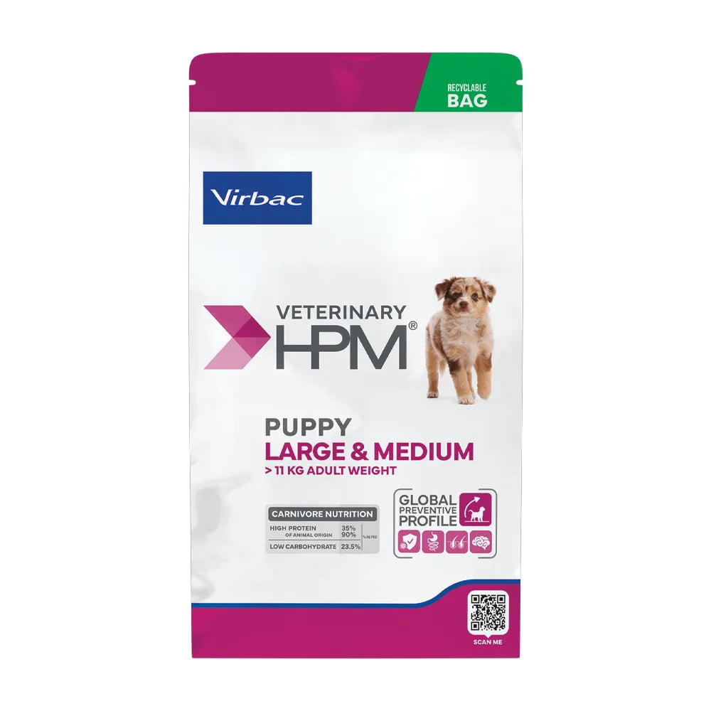 Cachorro Large & Medium Virbac HPM, alimento veterinario para cachorros de razas medianas y grandes, diseño blanco.